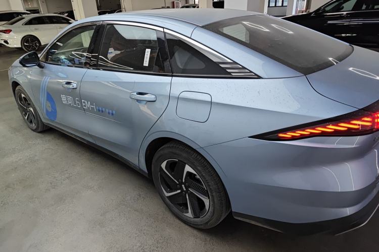 Used Geely Galaxy L6 2025 EM-i 140km Starship Edition