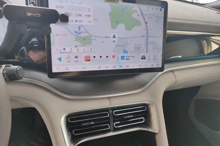 Used BYD Song PLUS New Energy 2025 DM-i 112KM Prestige Model Center Console