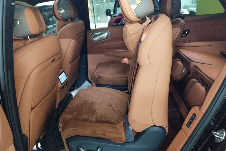 Used Lynk & Co 900 2025 2.0T Ultra