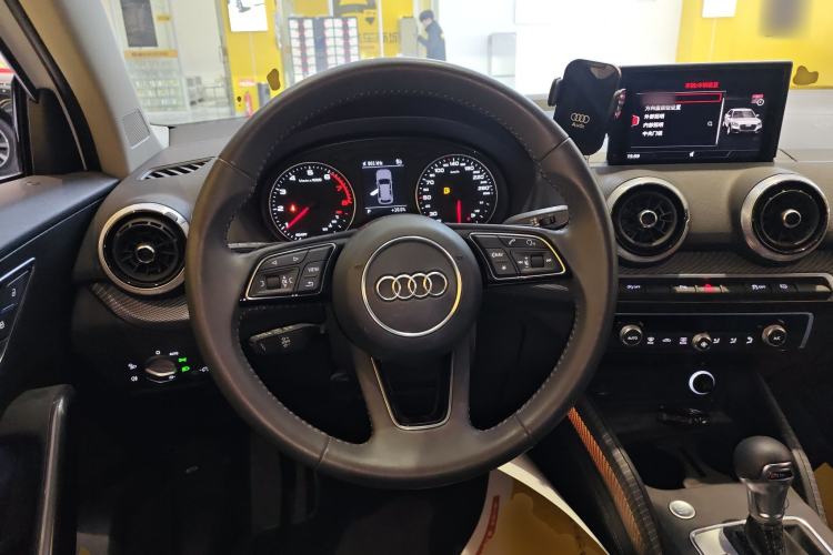 Used Audi Q2L 2022 35 TFSI Fashionable and Elegant Model

