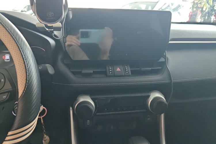 Used Toyota Wildlander 2024 2.0L CVT Two-Wheel Drive Leading Edition