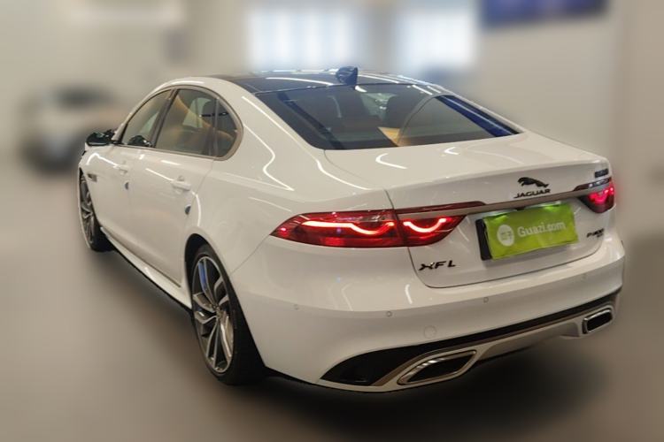 Used Jaguar XFL 2024 2.0T P300 Four-Wheel Drive Flagship Sport Gold Edition
