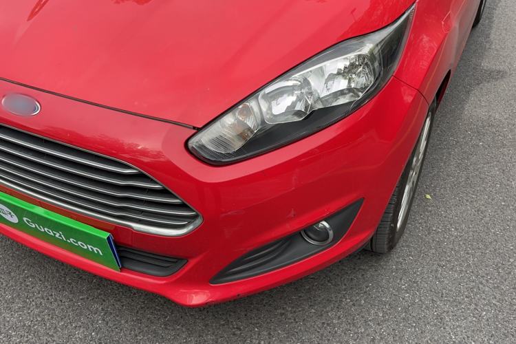 Used Ford Fiesta 2013 Hatchback 1.5L Automatic Fashion Edition Left Front Headlight