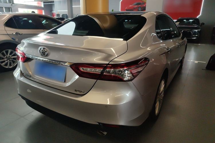 Used Toyota Camry 2019 2.5G Luxury Edition China VI Standard Rear Right 45 Deg