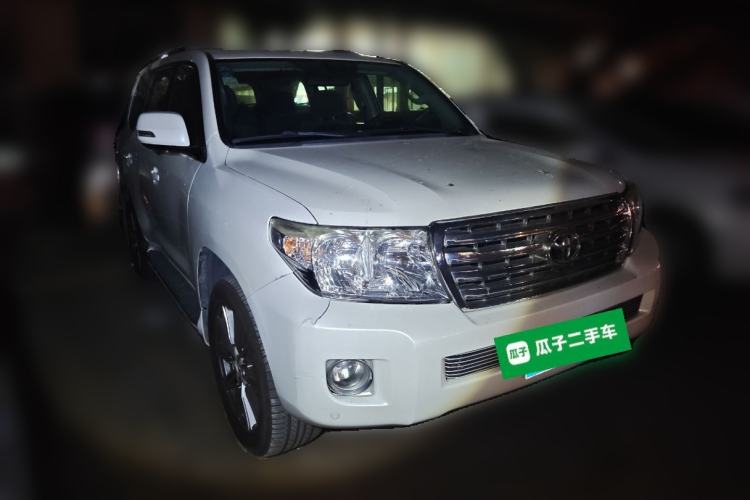 Used Toyota Land Cruiser 2015 4.0L V6 Middle East Low-Trim Version

