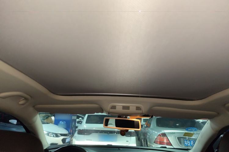 Used Volkswagen Magotan 2012 Travel Edition 2.0 TSI Luxury Version Headliner