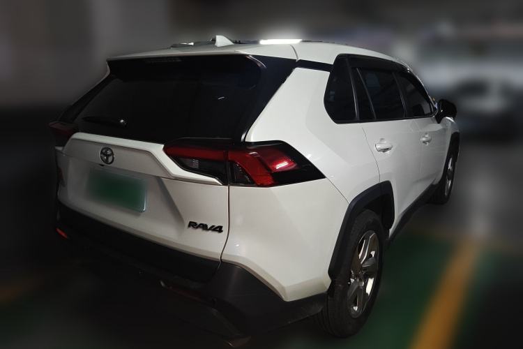 Used Toyota RAV4 2020 2.0L CVT Two-Wheel Drive Fashion Edition Rear Right 45 Deg