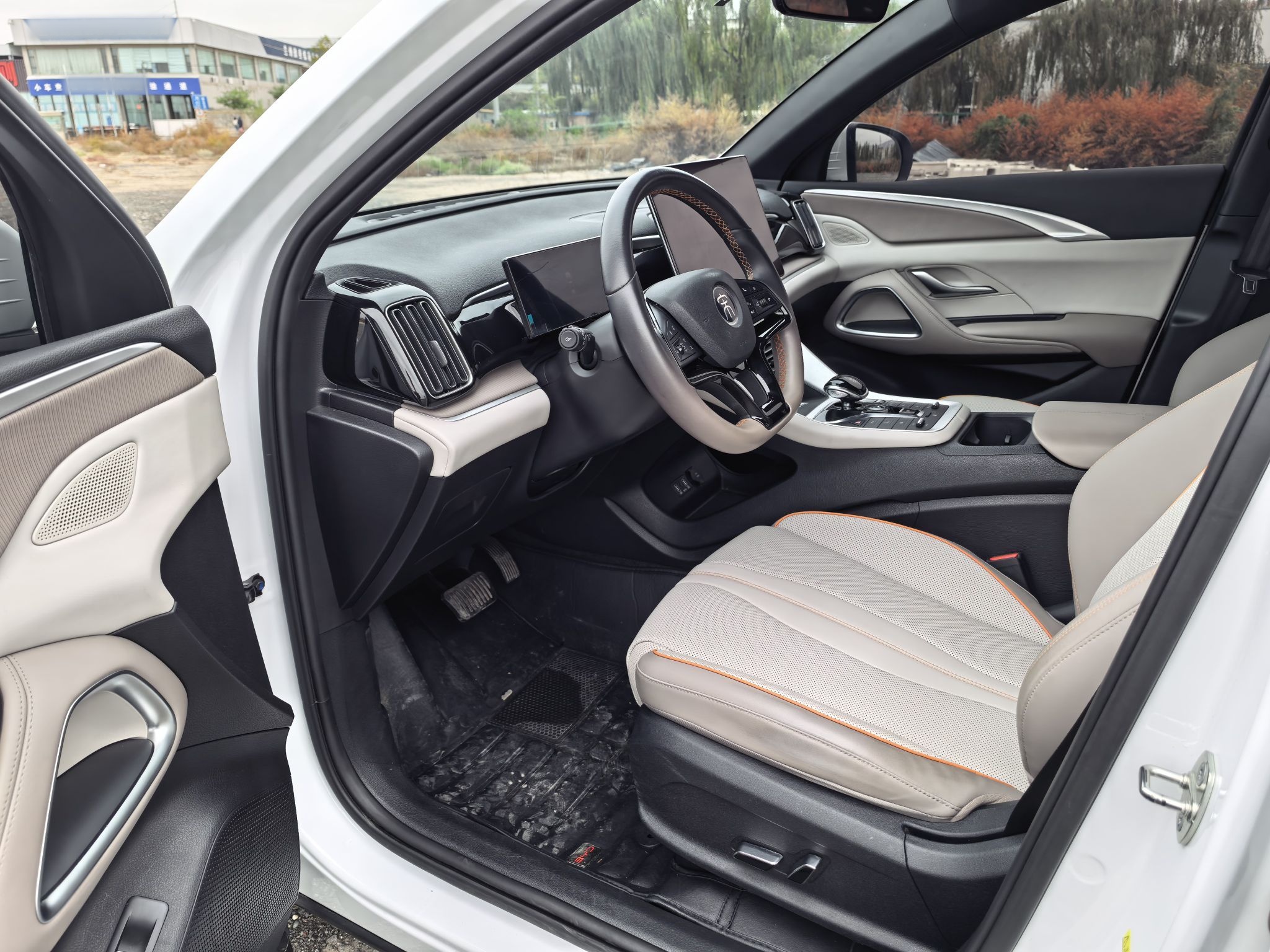 BYD Song Pro New Energy 2023 Champion Edition DM-i 71KM Beyond Model — снимка 20