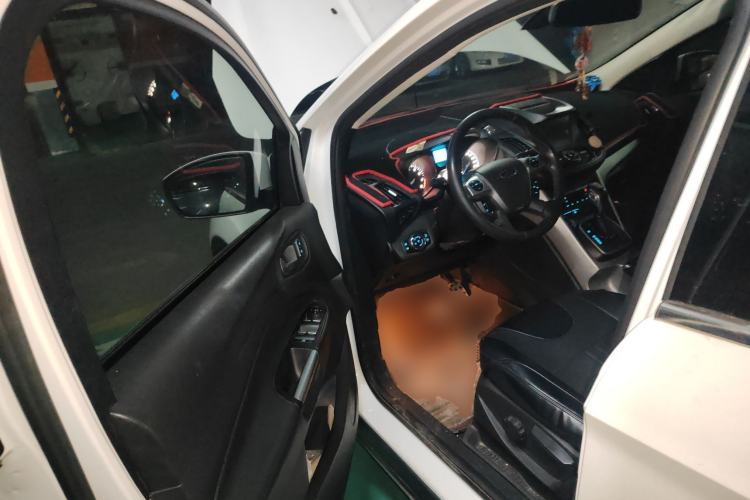 Used Ford Kuga 2013 1.6L GTDi Two-Wheel-Drive Trend Model