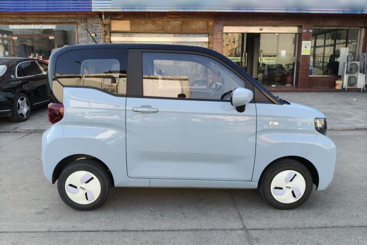 Used Chery QQ Ice Cream 2022 120km Conical Shape Lithium Iron Phosphate