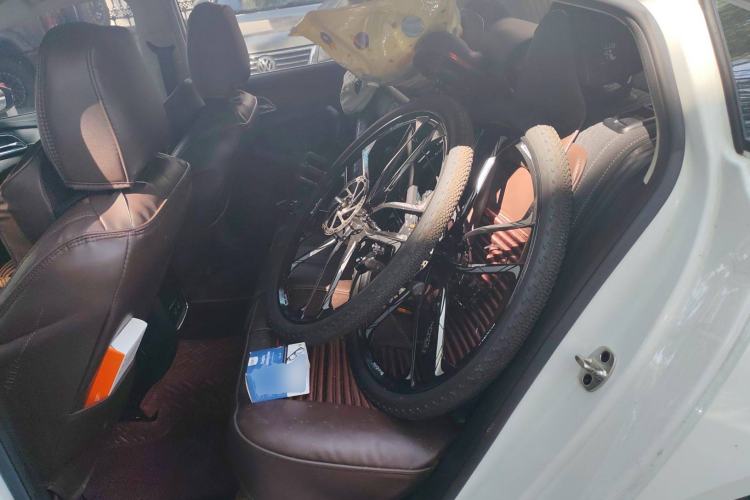 Used Roewe i5 2020 1.5L Manual 4G Connect Luxury Edition Left Rear Seat