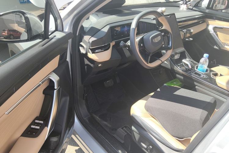 Used Geely Auto FX11 2023 1.5TD DCT Prestige Edition Left Front Seat