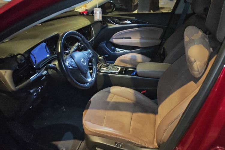 Used Buick Regal 2017 28T Luxury Edition Left Front Seat