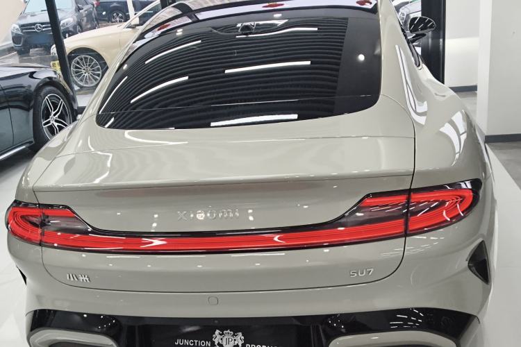 Used Xiaomi Auto SU7 2024 Rear-Drive Long-Range Intelligent Driving Version
