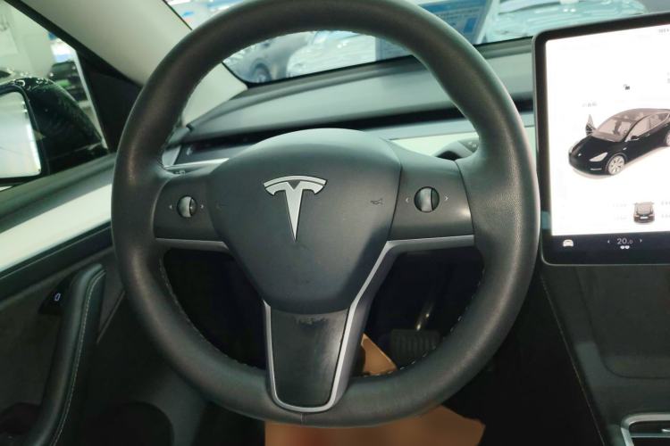 Used Tesla Model Y 2021 Long-Range All-Wheel-Drive Version 3D7