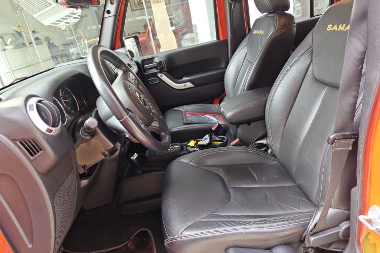 Used Jeep Wrangler 2015 3.0L Sahara Four-Door Edition
