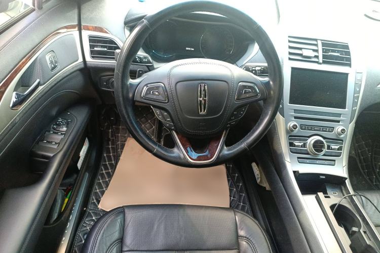 Used Lincoln MKZ 2017 2.0T Luxury Edition
