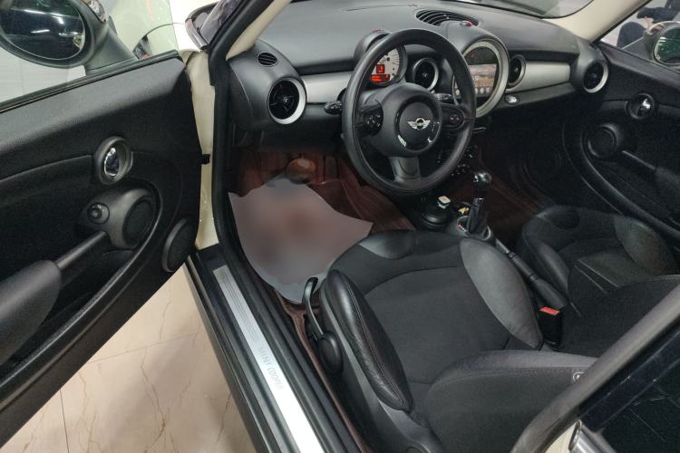 Used MINI MINI 2011 1.6L COOPER Fun
