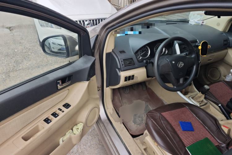 Used BAIC E Series 2012 Hatchback 1.3L Manual Liking Edition