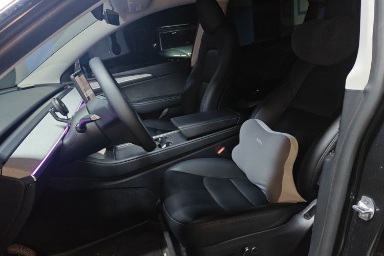 Used Tesla Model Y 2024 Rear-Wheel-Drive Version Left Front Seat