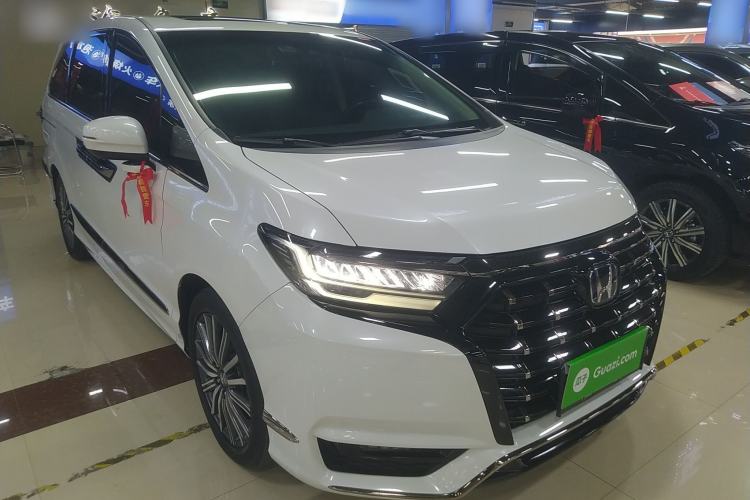 Used Honda Elysion 2022 2.0L eHEV Luxury Edition
