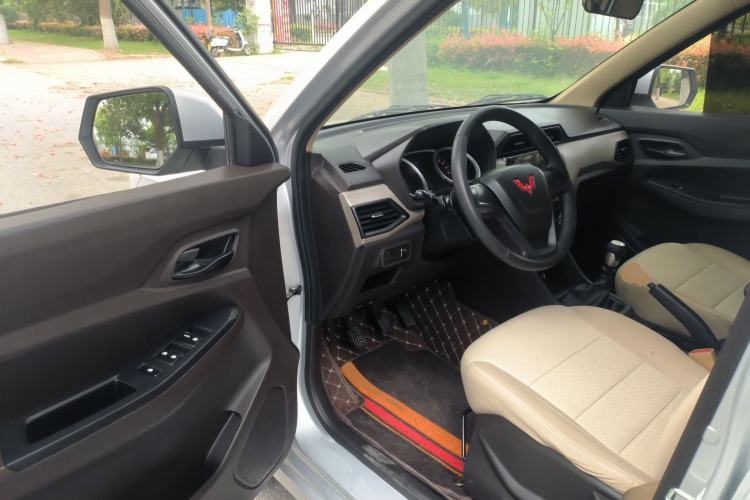 Used Wuling Hongguang 2021 1.5L Revised S Standard Version with Electric Power Steering LAR Driver Seat