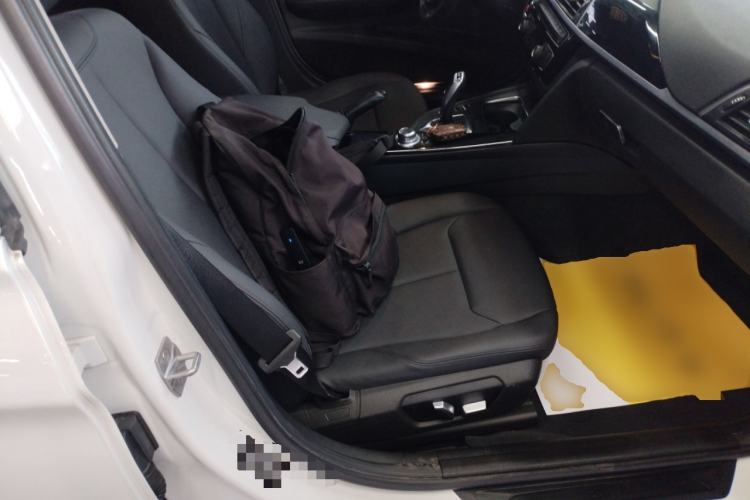 Used BMW 3 Series 2016 320Li Fashion Model Right Front Seat