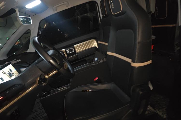 Used Baojun KiWi EV 2021 Artist Model Lithium Iron Phosphate
