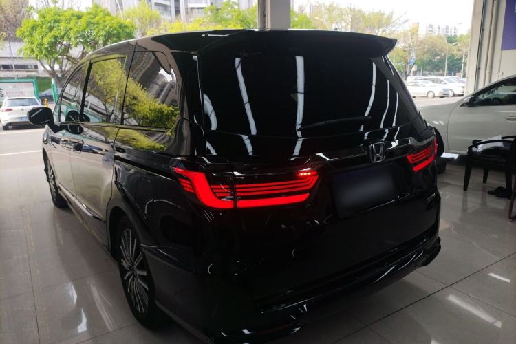 Used Honda Elysion 2022 2.0L eHEV Luxury Edition