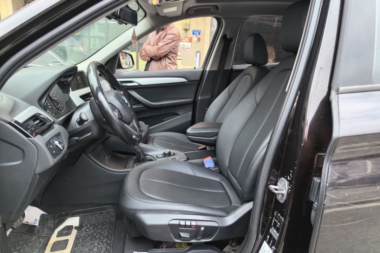 Used BMW X1 2016 sDrive18Li Fashion Model Left Front Seat