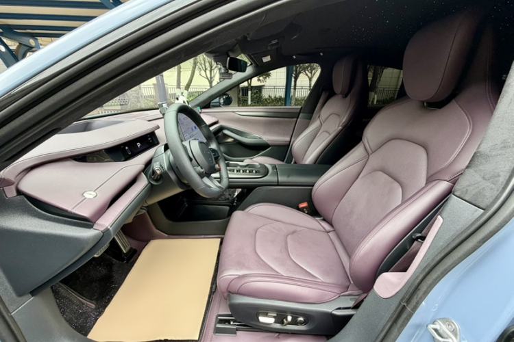 Used Xiaomi Auto SU7 2024 Four-Wheel Drive Ultra-Long Range Advanced Intelligent Driving Max Edition
