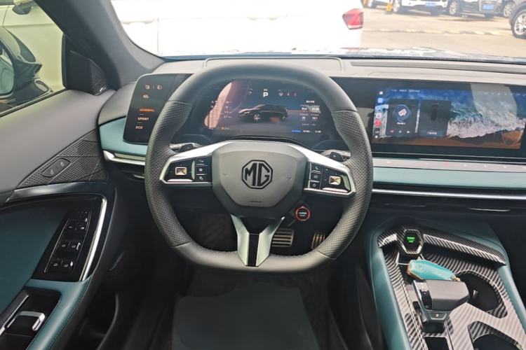 Used MG 7 2023 2.0T Automatic Hunter Luxury Edition
