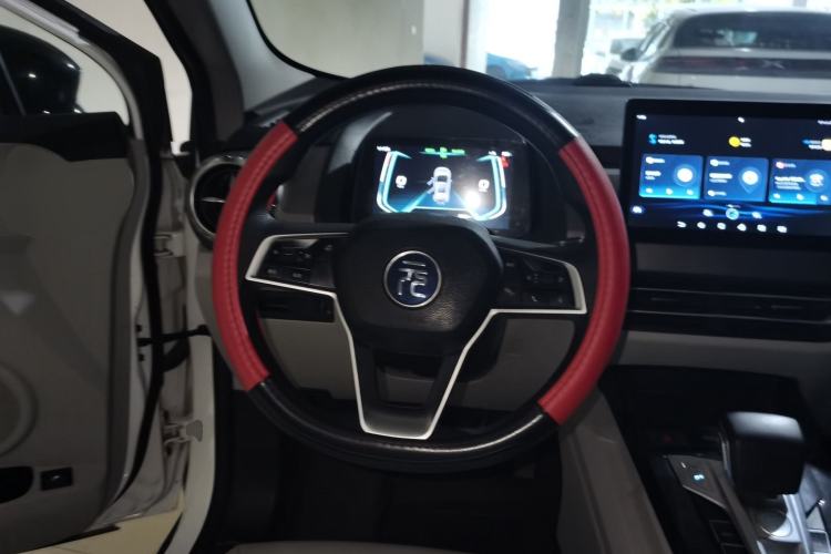 Used BYD Yuan Pro 2023 401KM Luxury Version
