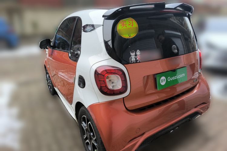 Used smart fortwo 2017 1.0L 52kW New Sound Special Edition China V Emission Standard
