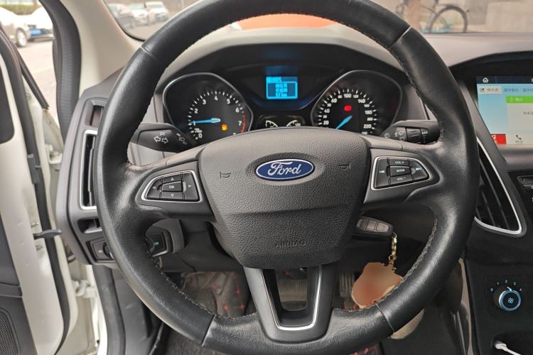 Used Ford Focus 2018 Sedan Classic 1.6L Automatic Trendy SmartDrive Edition
