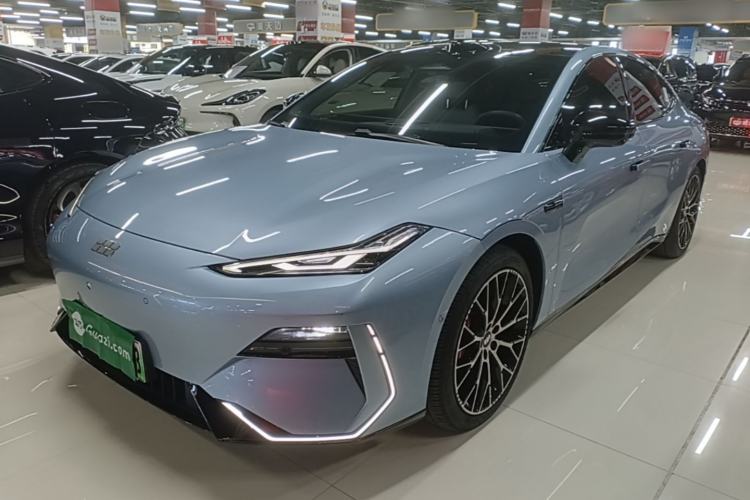 Used Geely Galaxy E8 2025 620 km All-Wheel Drive Starship LiDAR-Enabled Intelligent Driving Version