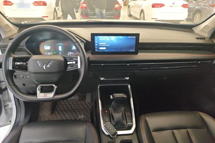 Used Wuling Alvez 2022 1.5T CVT Trendy & Cool Edition