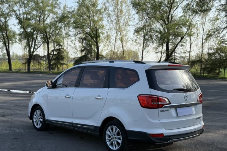 Used Baojun 730 2016 1.5L Manual Comfort Version 7 Seats China V Emission Standard Exterior 8