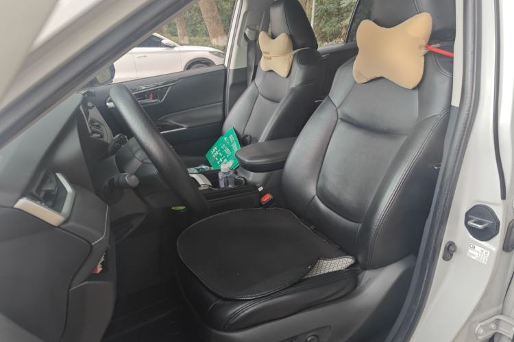 Used Toyota RAV4 2021 Revised Version Dual-Motor Hybrid 2.5L E-CVT Two-Wheel Drive Elite Edition
