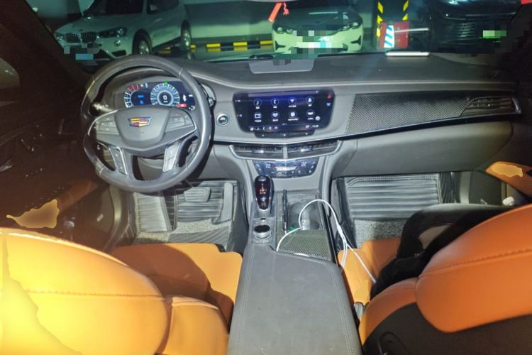 Used Cadillac CT6 2022 28T Luxury Edition Center Console