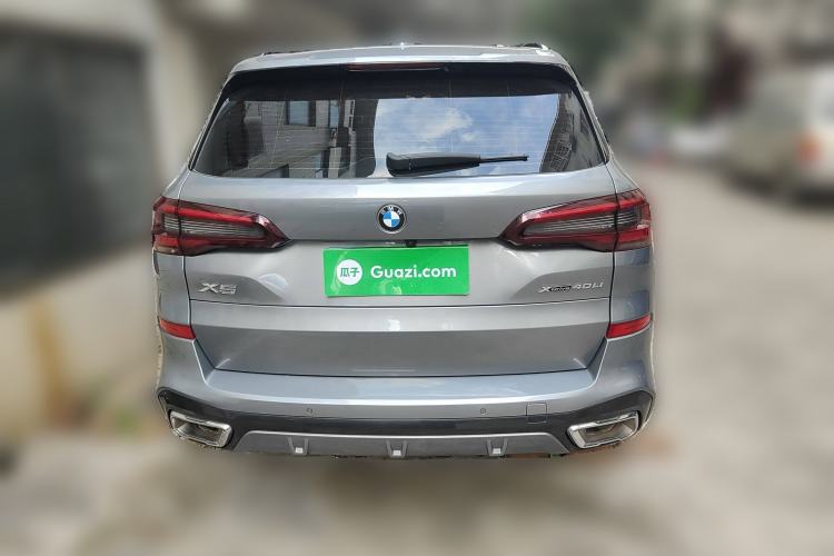 Used BMW X5 2022 xDrive 40Li M Sport Package
