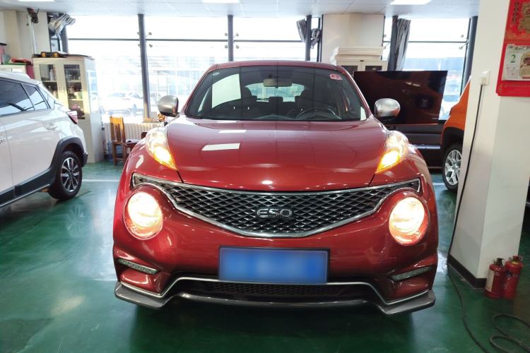 Used Infiniti ESQ 2014 1.6L Spontaneous Edition