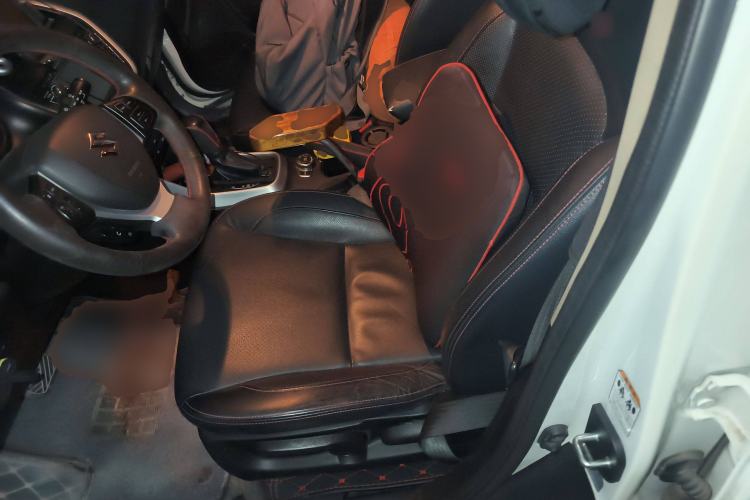 Used Suzuki S-Cross 2014 1.6L CVT Four-Wheel Drive Luxury Version
