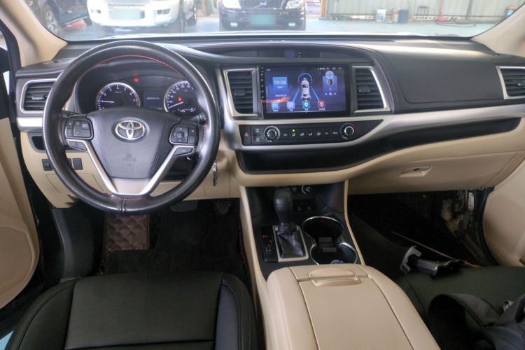 Used Toyota Highlander 2018 2.0T Four-Wheel Drive Elite Edition 7 Seats China VI Standard