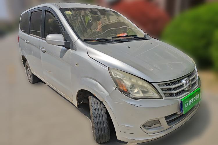 Used BAIC Weiwang M20 2014 1.5L Basic Version DAM15DL Front Right 45 Deg