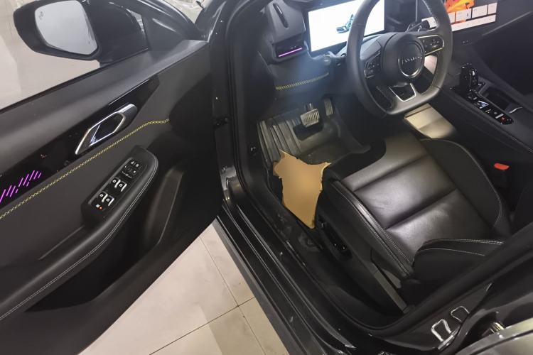 Used Lynk & Co 03 2025 2.0TD DCT Champion Edition Pro Driver Seat