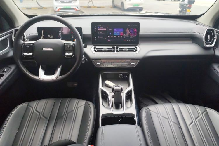 Used Haval H5 2023 2.0T Automatic All-Wheel Drive LinkedIn Gasoline Center Console