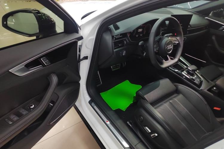 Used Audi A4L 2024 40 TFSI Luxury Dynamic Edition (Starry Night Version)