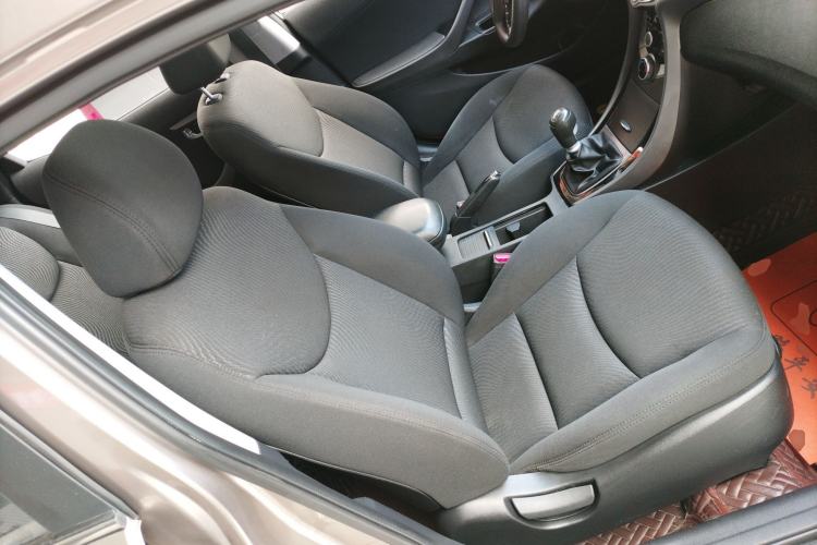 Used Hyundai Elantra (5th Generation / Langdong) 2016 1.6L Manual Luxury Model