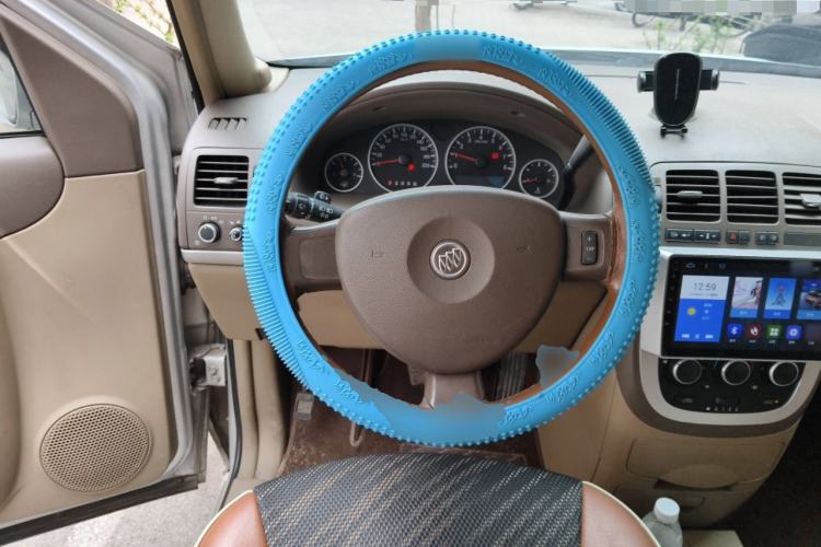 Used Buick GL8 2012 2.4L BASE Comfort Edition